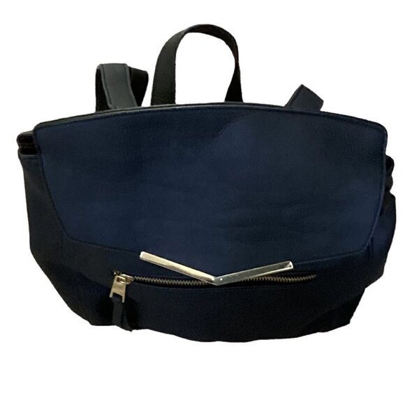 Black Backpack Purse Pebbled Vegan PU Faux Leather Lightweight Gold Accents 154A - Picture 6 of 10